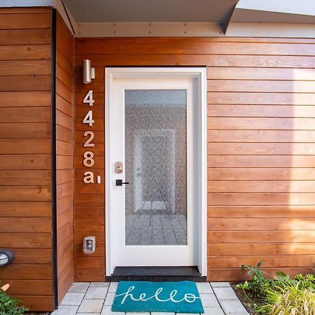 Rooftop Patio With Waterview, Private Garden & Grill 3Br 3Ba- Modern Cityscape Seattle Exterior photo